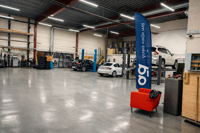 Folads Bilservice & Reparation AB — premium bilverkstad i Arlöv